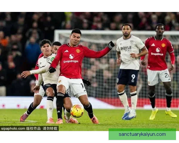 洛卡特利中场核心表现稳健,球队竞争力增强引发关注 洛卡特利中场核心表现稳健,球队竞争力增强引发关注